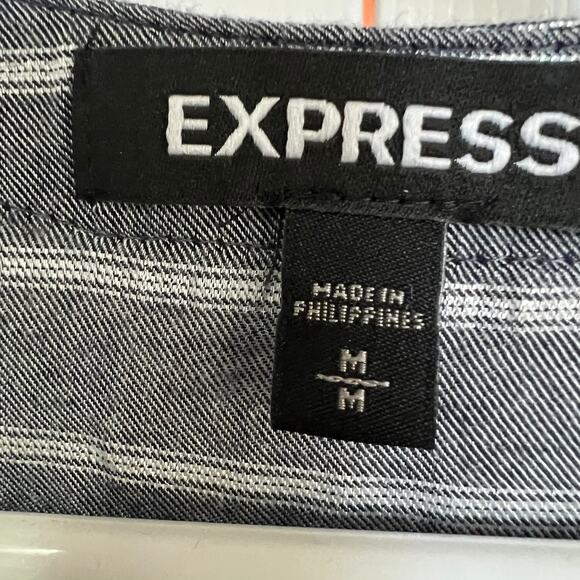Express Women’s Blue-Gray/White Pin Stripe Blouse Top Size Medium - Picture 3 of 7